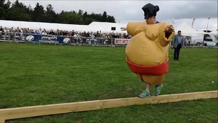 Sumo suits relay at Glendale Show