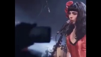 Mon Laferte - Tu falta de querer