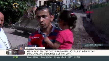 Evleri atık su bastı