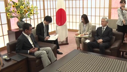 무례 범한 뒤 韓 대사에 "무례"라고 우긴 日 외무상 / YTN