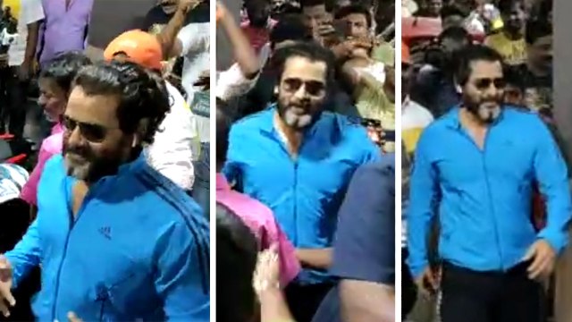 Vikram in Kasi Theater | ZKadaram Kondan FDFS | Filmibeat Tamil