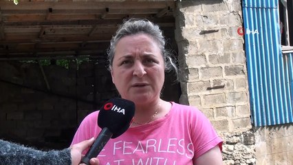 Tarihi binaya Karadeniz usulü önlem...Binayı halatla bağladılar