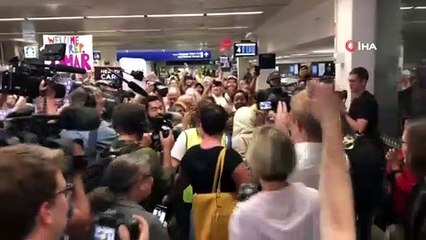 - Trump’ın Hedef Gösterdiği Ilhan Omar'a Büyük Destek