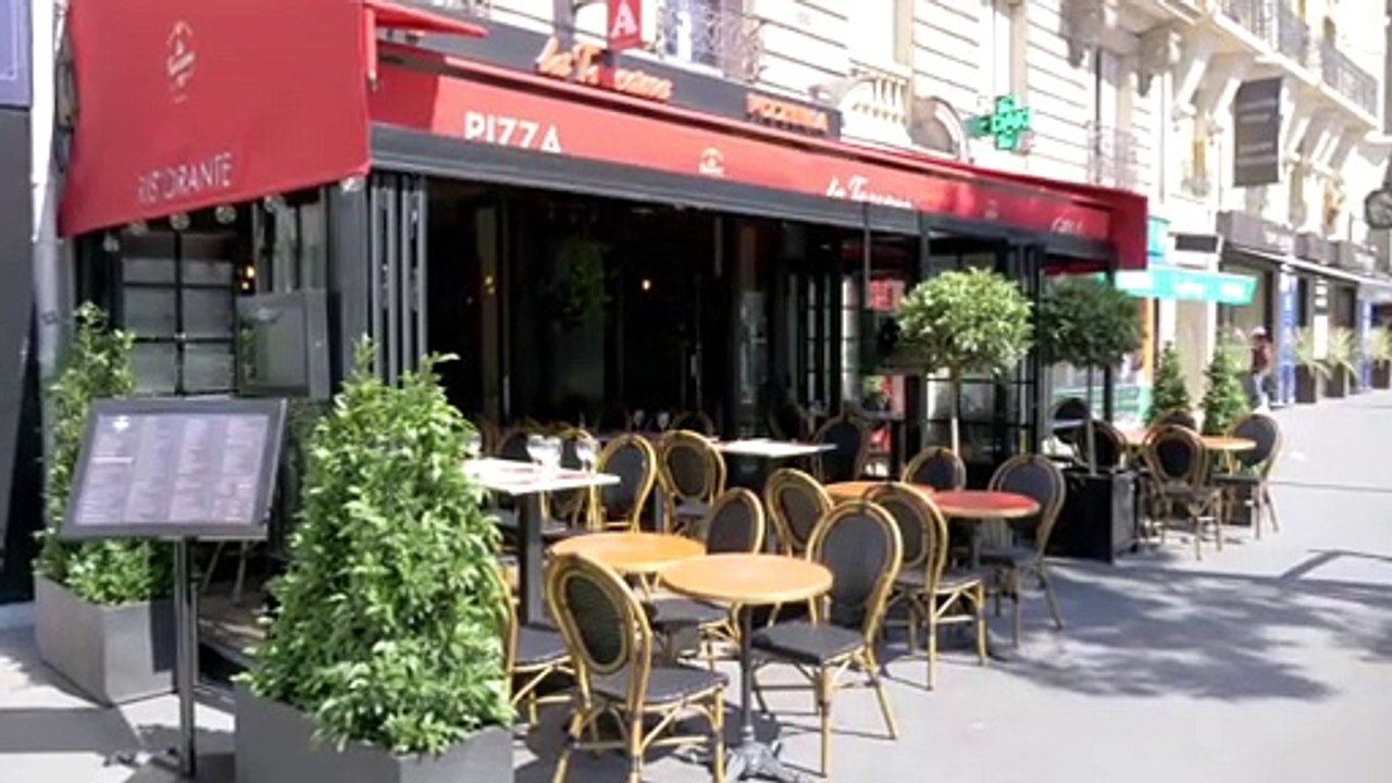 ART_terrasses de cafés parisiens.