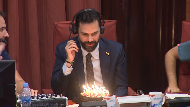 Roger Torrent celebra su 40 cumpleaños en la radio