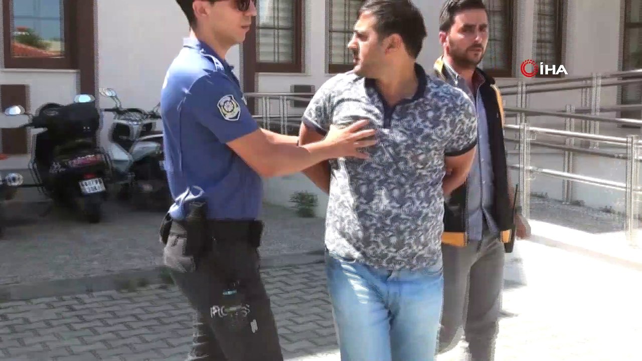 Cezaevinden firar edip sahte kimlikle hırsızlık yaparken yakalandılar...Hırsızlık anı kamerada