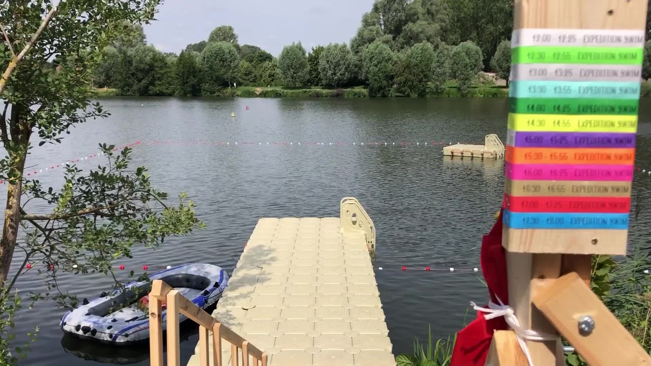 Baignade dans l'étang de la Pède à Anderlecht