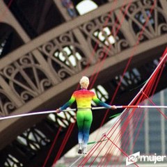 Philippe Petit, el equilibrista que a sus 69 años sigue caminando sobre la cuerda floja