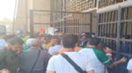 CAN 2019 - Les fans algériens forcent l'entrée dans le stade