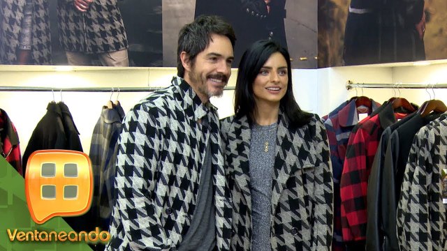 ¿MANDILÓN? Mira cómo 'ventaneó' Aislinn Derbez Derbez a su esposo Mauricio Ochmann.