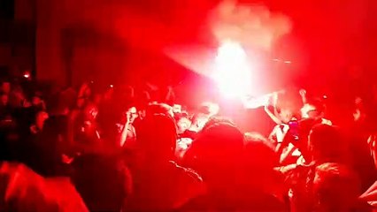 Scènes de liesse à Avignon après le succès de l'Algérie à la CAN