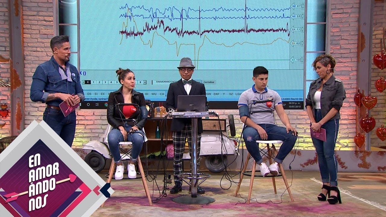 ¿Zuri tiene UNA RELACIÓN fuera del programa? | Enamorándonos
