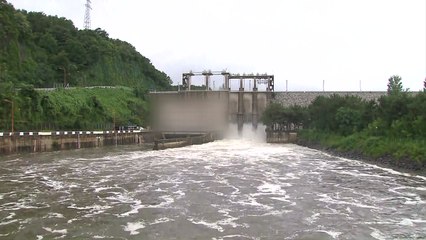 남강댐·낙동강 하굿둑 많은 비에 방류 / YTN