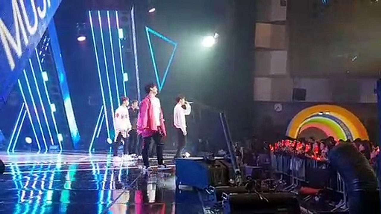 180310 LOVE SCENARIO WIN BEHIND