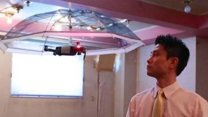 Monsoon में बारिश से अनोखे अंदाज में बचाएगा Drone Umbrella | Boldsky