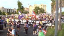 Miles de personas piden la renuncia del gobernador de Puerto Rico Ricardo Roselló