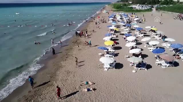 Van Gölü sahillerinde hafta sonu yoğunluğu