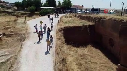 Dara Antik Kenti’nde açık galeri mezarlarına yoğun turist akını