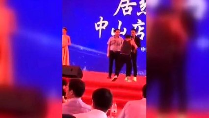 Ünlü aktör ve film yapımcısına bıçaklı saldırı