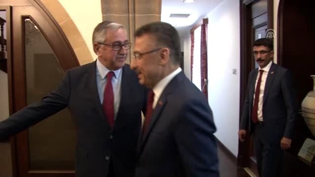 Cumhurbaşkanı Yardımcısı Oktay, KKTC Cumhurbaşkanı Akıncı ile bir araya geldi