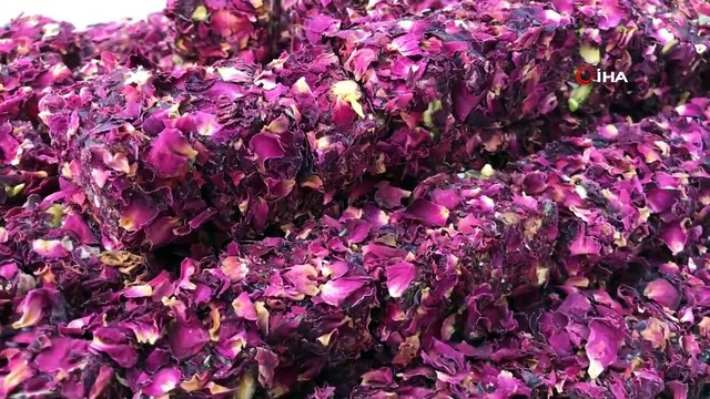 Lokum severlerin yeni gözdesi güllü ve zereşk üzümlü lokum