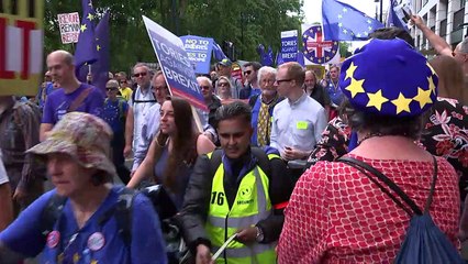 March For Change: Thousands take part in pro-EU march