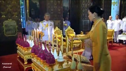 พระบาทสมเด็จพระเจ้าอยู่หัว และสมเด็จพระนางเจ้าฯ พระบรมราชินี ทรงบำเพ็ญพระราชกุศลเนื่องในเทศกาลเข้าพรรษา