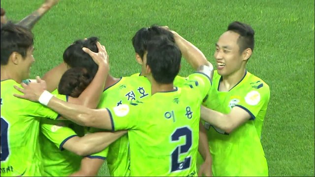 김승대, 이적 첫 경기 결승 골...전북 선두 질주 / YTN