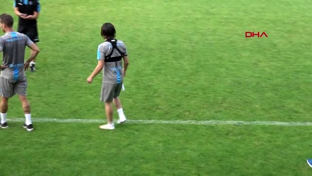 SPOR Ahmet Ağaoğlu, ayakkabılarını Aldülkadir Ömür'e verdi