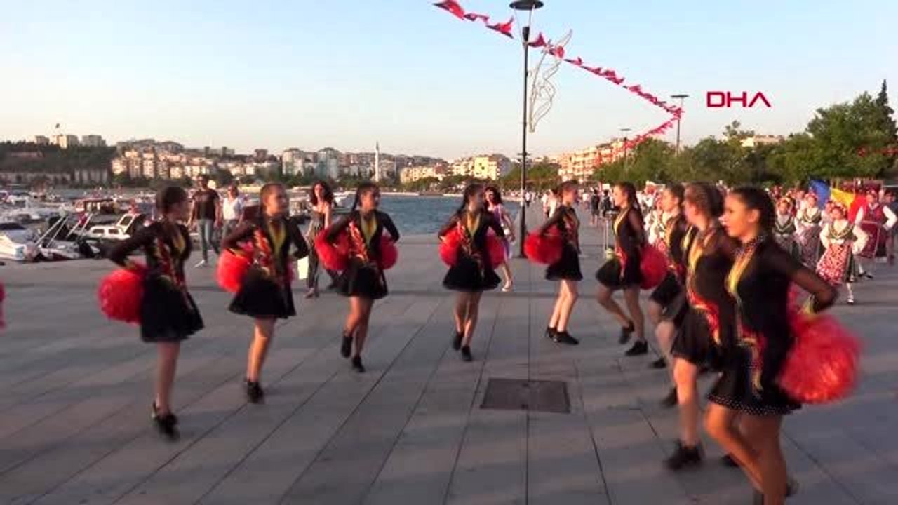 ÇANAKKALE 2'NCİ ULUSLARARASI ÇANAKKALE TROYA HALK DANSLARI FESTİVALİ BAŞLADI