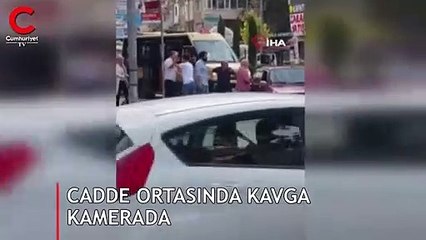 Cadde ortasında kavga kamerada