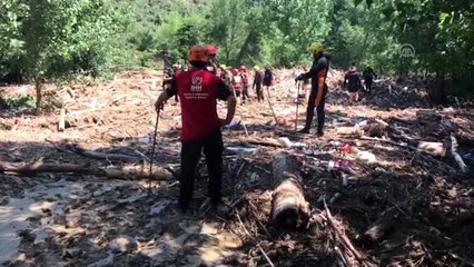 Akçakoca'daki aramalarda bir kişinin cesedi bulundu