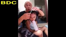 funny video of a transvestite who cares for her child - Video Lucu emak jadi-jadian so perhatian haha