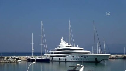 Rus milyarderin mega yatına 80 bin litre yakıt ikmali