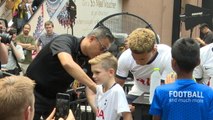 Alli greets Tottenham fans in Singapore