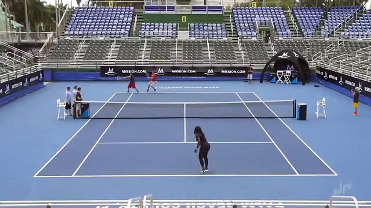 Tennis - Serena Williams meets Dude Perfect trick shots is unbelievable -  Vidéo Dailymotion