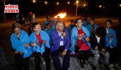 (21 Temmuz 2019) BAŞKAN BÜYÜKKILIÇ   ATEŞ BAŞINDA TÜRKÜ SÖYLEDİ