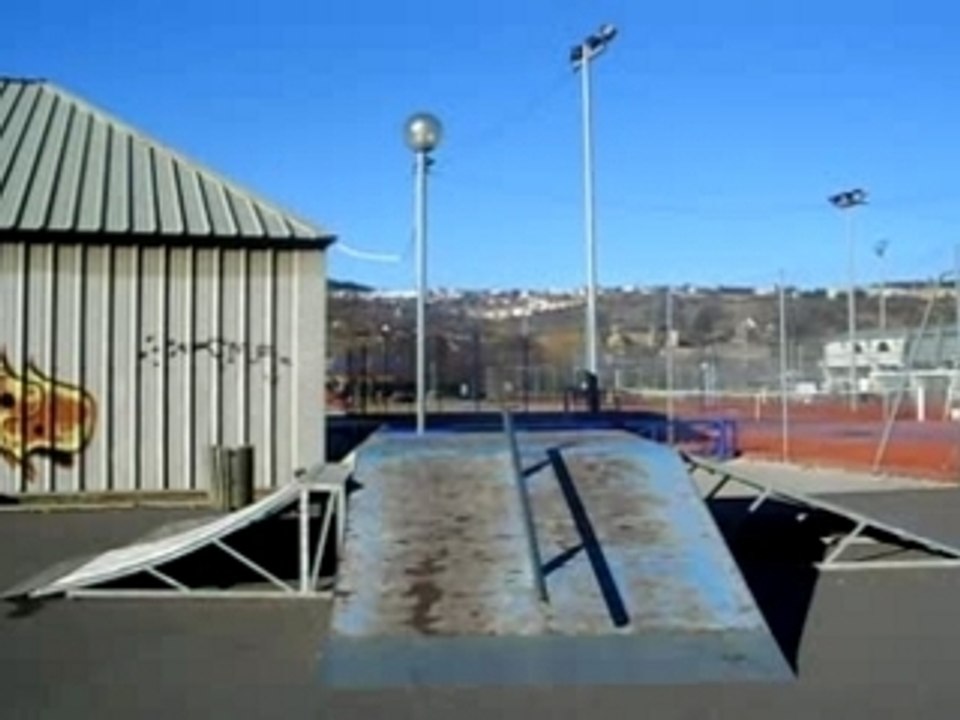 petit jump à mende en bmx!!!