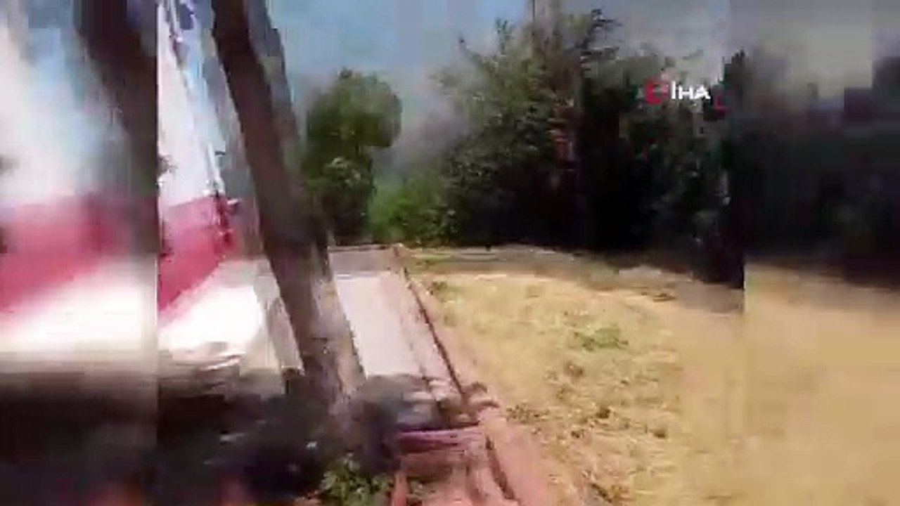 Eğirdir Gölü kıyısında korkutan yangın