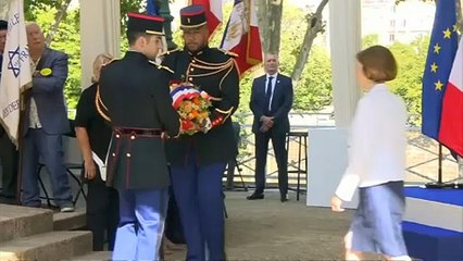 A második világháború alatt elhurcolt francia zsidókra emlékeztek Párizsban