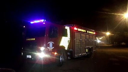 Corpo de Bombeiros é acionado para controle de incêndio ambiental