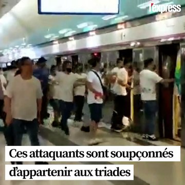 Hong Kong: des gangs armés s'attaquent aux manifestants