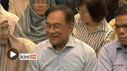 'Azmin dan saya masih satu pasukan'