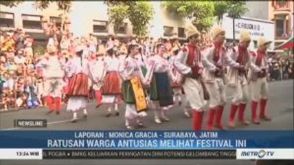 Download Video: Warga Surabaya Antusias Saksikan Cross Culture Festival 2019