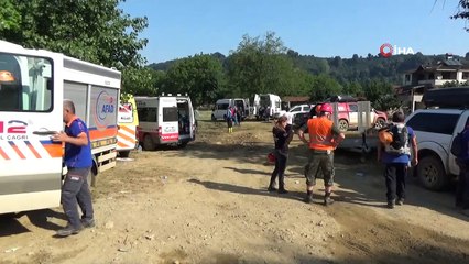 Selde kaybolan 5 kişiyi arama çalışmaları sürüyor