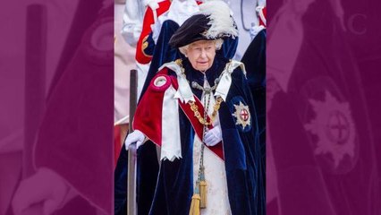 Elizabeth II, une arrière-grand-mère gâteau : le prince George...