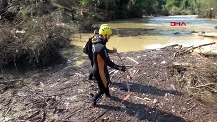 DÜZCE'DE SELDE KAYBOLAN 5 KİŞİNİN ARAMA ÇALIŞMALARI SÜRÜYOR