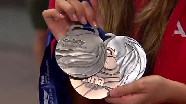 Ona Carbonell regresa orgullosa con sus tres medallas obtenidas en el Mundial de Gwangju