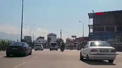 6 kişinin bindiği motosiklette tehlikeli yolculuk
