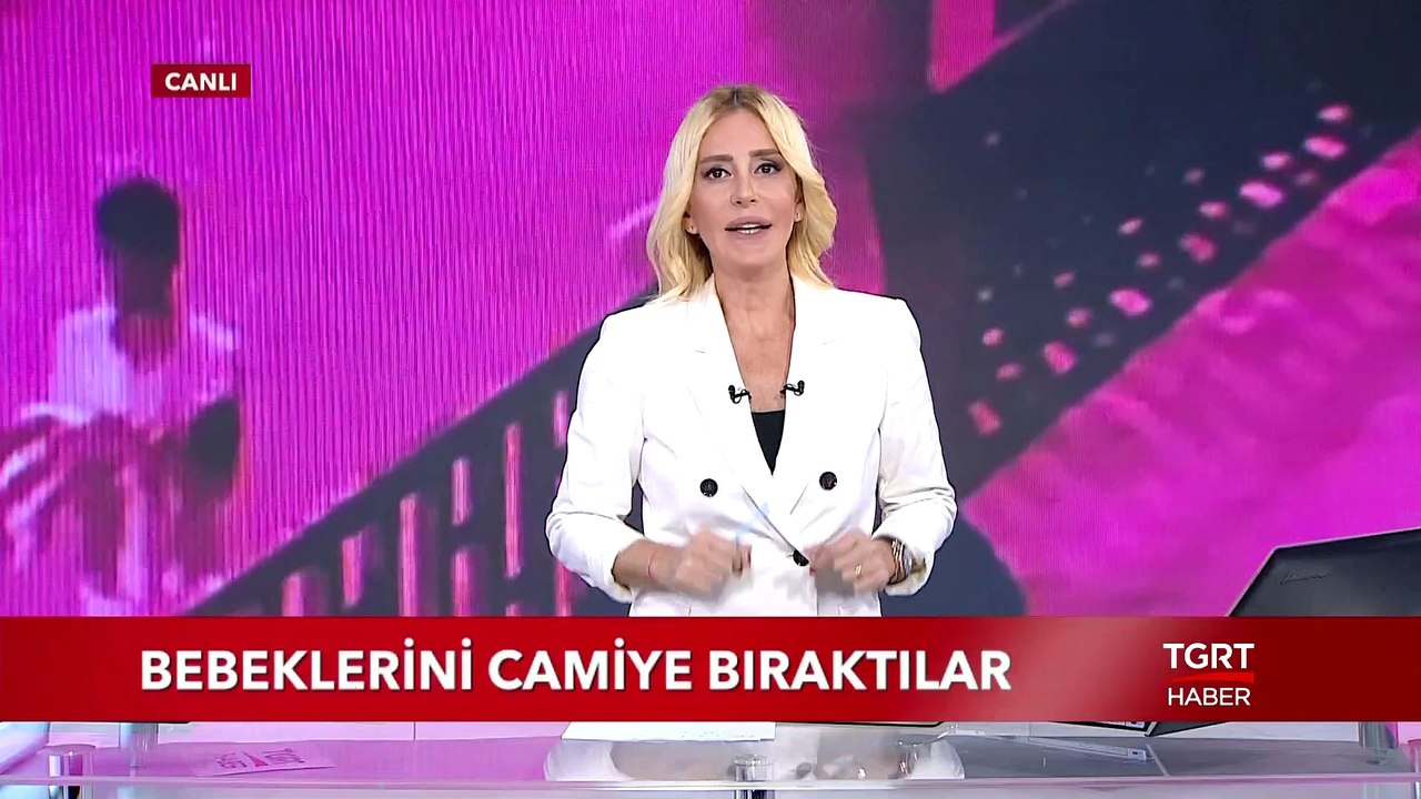 İki Aylık Bebeklerini Cami Avlusuna Bıraktılar